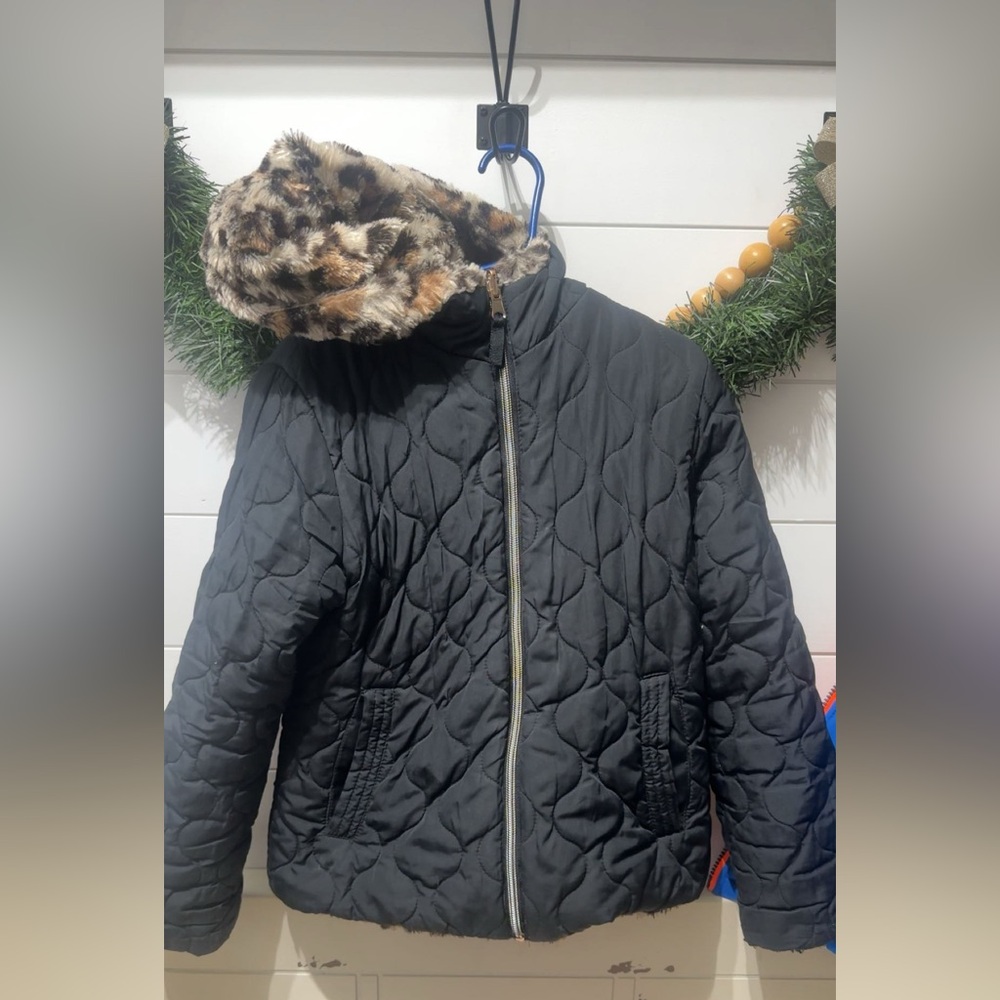 Girl’s reversible leopard coat